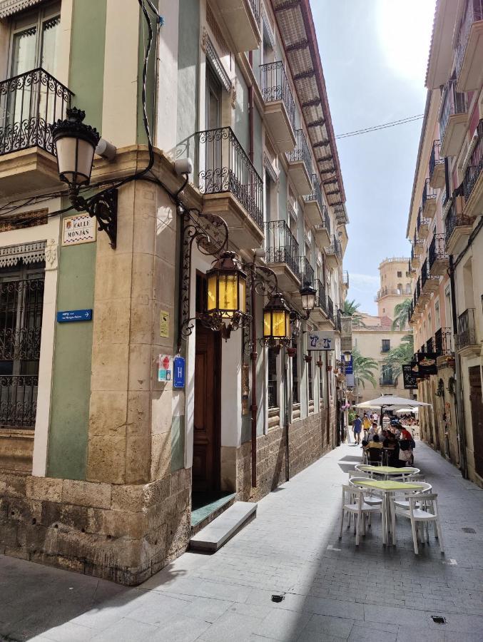 Carmen Old Town Apartments Alicante Exteriör bild